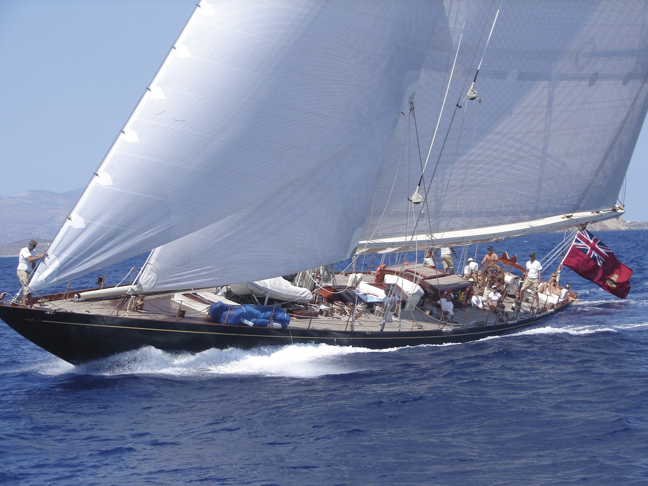 Yacht SHAMROCK V, Classic J Class CHARTERWORLD Luxury Superyacht Charters